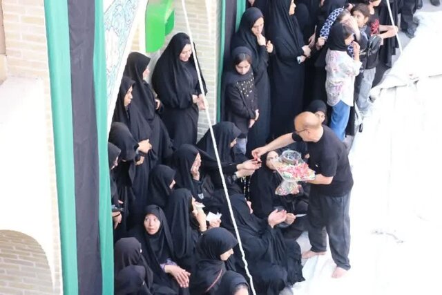 آیین ۱۲۰ ساله پوشکشی حسینیه چرخاب اردکان