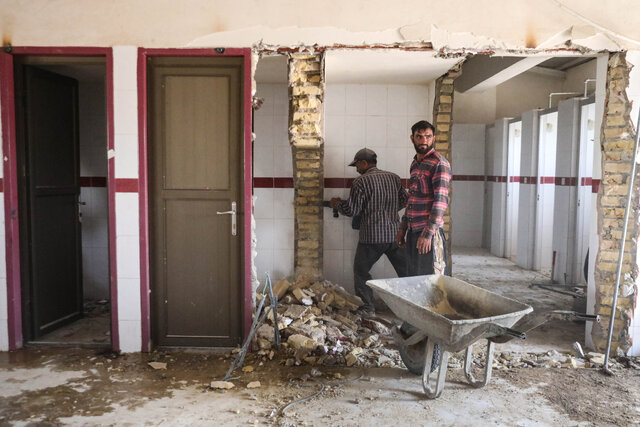 مجموعه استان پای کار آمادهسازی ورزشگاه نصیری یزد