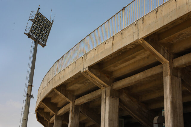 مجموعه استان پای کار آمادهسازی ورزشگاه نصیری یزد