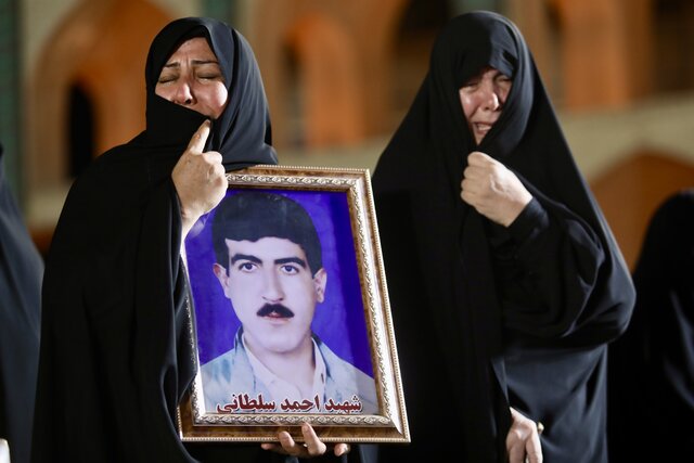 مسیر شهدای امدادگر را ادامه میدهیم/هلال احمر ایران آبروی صلیب سرخ جهانی را خرید