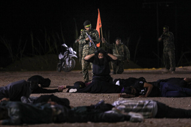 استقبال گسترده یزدیها از نمایش «رسم شیدایی ۴» در هفته دفاع مقدس