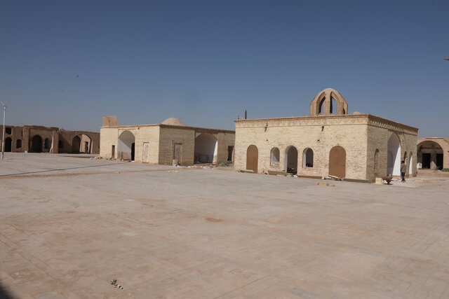 جمعآوری داربستهای بقعه «سید رکن الدین» یزد بعد از حدود ۱۵ سال