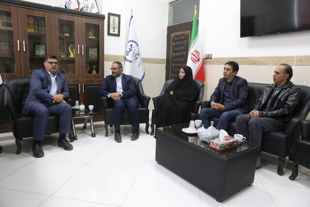 امضای تفاهمنامه همکاری میان دانشگاه علم و هنر و خانه مطبوعات یزد