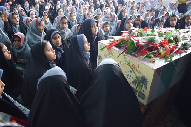 پیکر مطهر شهید گمنام تازه تفحص شده وارد بهاباد شد