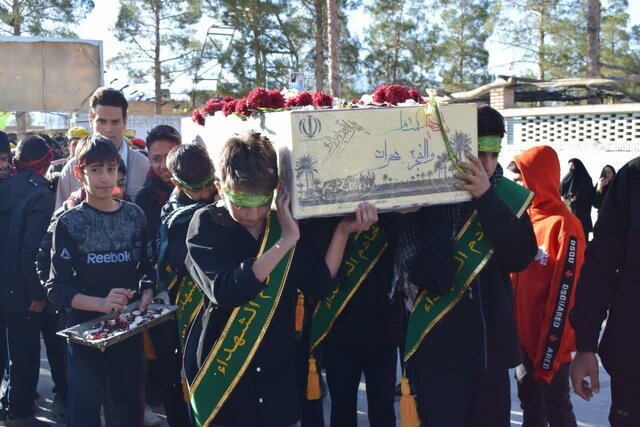 پیکر مطهر شهید گمنام تازه تفحص شده وارد بهاباد شد