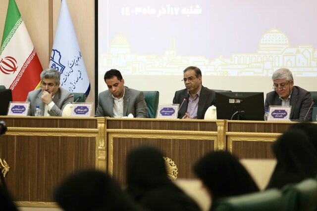 مطالبات بیش از ۱۰۰۰ میلیاردی دانشگاه از بیمهها/کاهش ذخیره دارویی استان به ۳ ماه