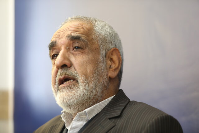 وصیت نامه حاج قاسم دایرهالمعارف عاقبت به خیری است/سردار سلیمانی سرباز خدا بود