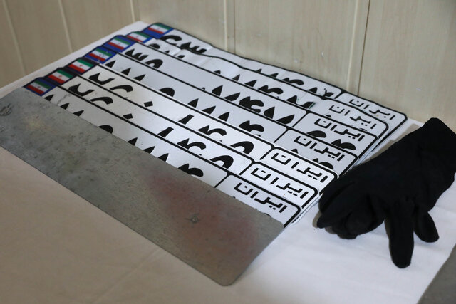 متلاشی شدن باند سارقان منازل در یزد + فیلم و عکس