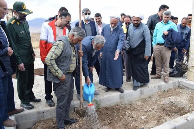 فرهنگ درختکاری و توسعه فضای سبز باید در نسلهای آینده تقویت شود فرهنگ درختکاری و توسعه فضای سبز باید در نسلهای آینده تقویت شود