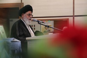 حفظ هویت دینی، رمز برتری علمی استان یزد است