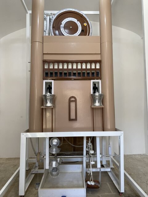 ساعت آبی مدرسه رکنیه یزد رونمایی شد