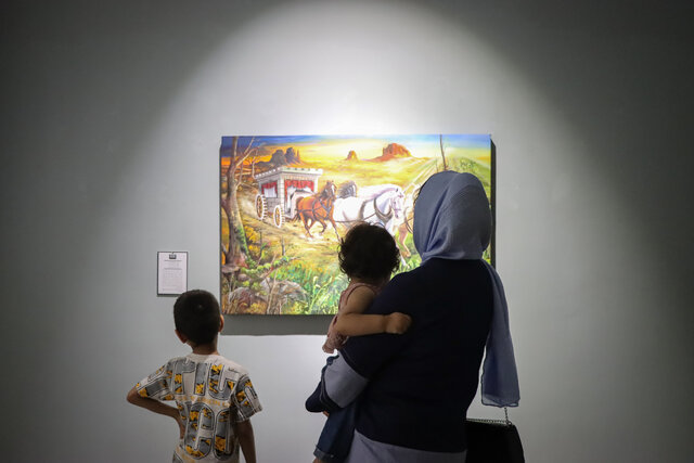 یک فعال هنری: دولت و صنایع به حفظ پویایی فرهنگی در جامعه کمک کنند