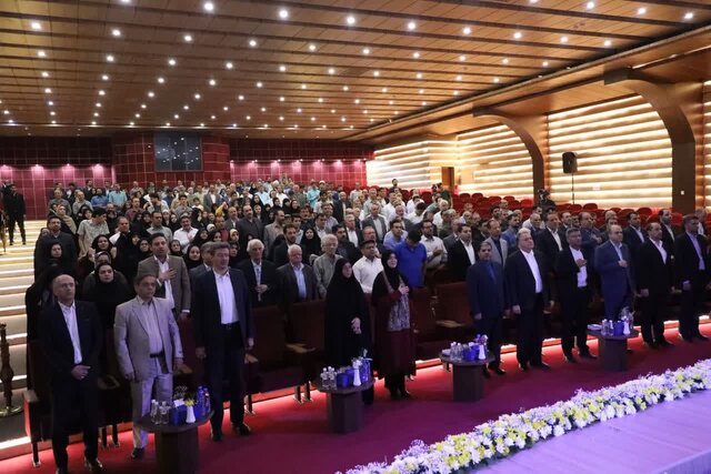 امروز شاهد تعظیم جهان در برابر حکمت ایرانی هستیم