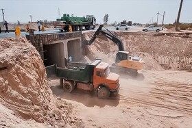 اجرای تقاطع غیرهمسطح شرف‌آباد به بزرگراه یزد - میبد ظرف ۹۰ ساعت