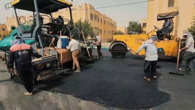 تداوم بهسازی و نوسازی آسفالت معابر شهر یزد/آسفالت تمام معابر آزادشهر در دستور کار