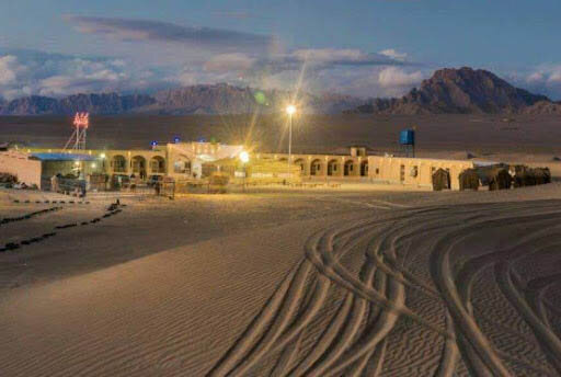 جادوی کویر یزد؛ تلاقی سکوت و ستارهها بر بلندای امواج تلماسهها