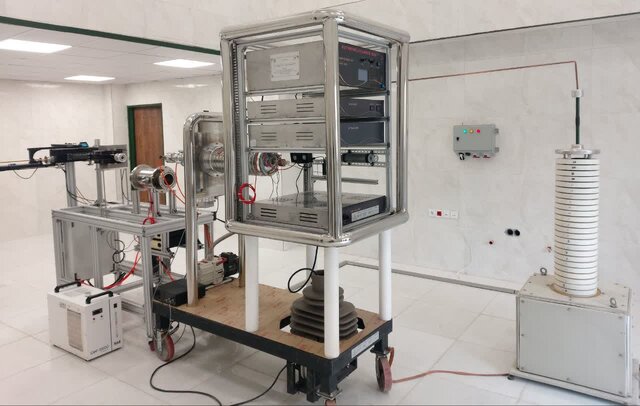 شتابگر الکترونی دانشگاه یزد رونمایی شد