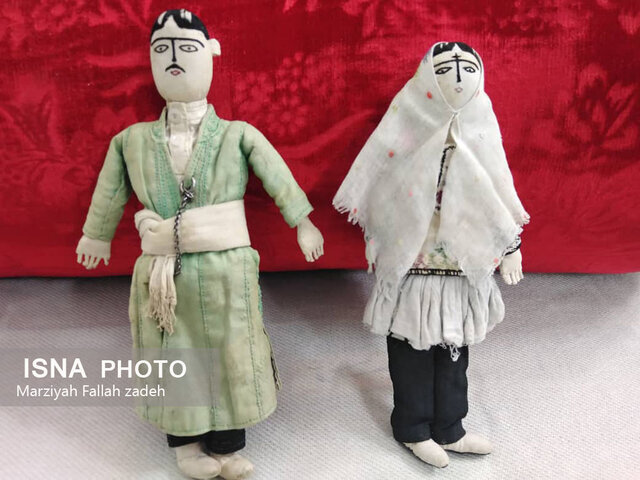 جانِ نخ و دوخت در پیکر «اعلا» و «رعنا»؛ عروسکهای قجری از صندوق تاریخ بیرون آمدند