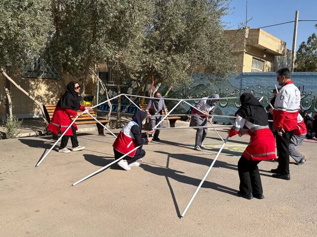 مشارکت ۲۸۱ هزار دانشآموز یزدی در مانور سراسری زلزله