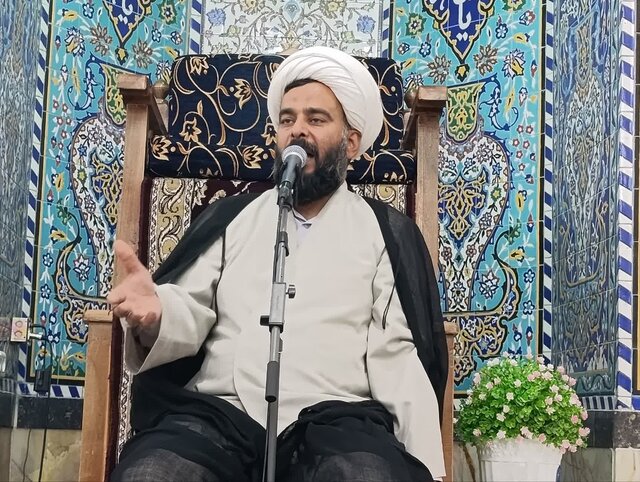 امام جمعه بهاباد: هرگونه تحرک علیه ملت ایران با پاسخ کوبنده مواجه می‌شود