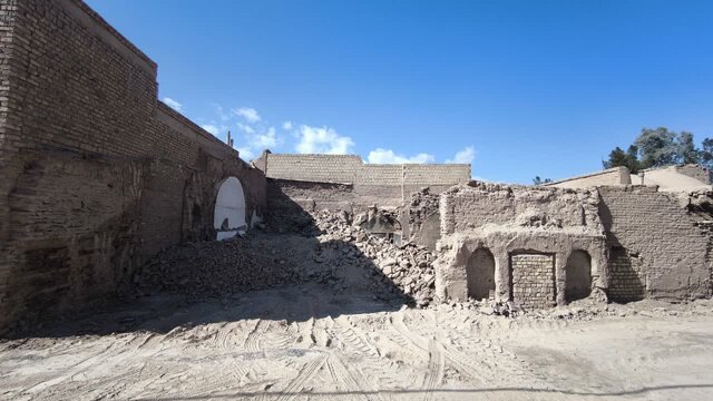 ساخت‌وسازهای غیر قانونی زیر گوش میراث‌فرهنگی اردکان