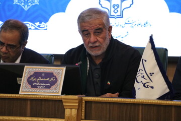 مشکلات اقتصادی تنها عامل کاهش فرزندآوری نیست/ تقویت خدمات درمانی یزد در تراز برتر ملی