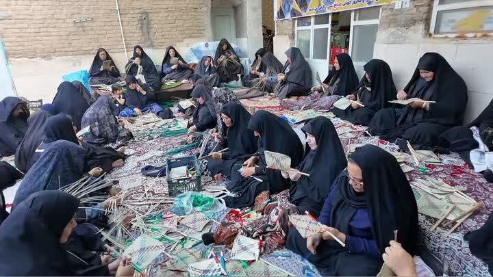 «نسیم نخلستان» بافق در مسیر کربلا؛ پیوندِ هنر ملی حصیربافی با ارادت حسینی