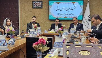 نمایش طنز سیاسی‌-اجتماعی «دپوتات» در یزد روی صحنه می‌رود