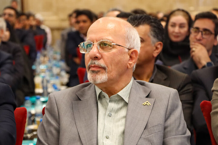 هشدار صنعتگران یزد درباره خطر توقف تولید/ ۲۱ واحد در آستانه بحران ارزی