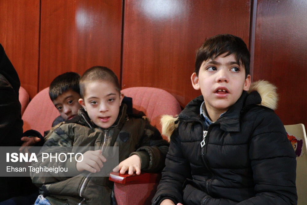 مدیرکل بهزیستی استان زنجان: مشارکت خیرین برای ارتقای خدمات به معلولان ضروری است