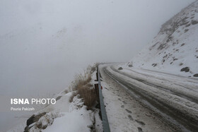 سیطره مه بر گردنه‌های کوهستانی زنجان