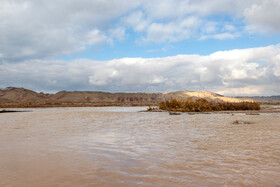 پر آبی رودخانه قزل اوزن طی بارش های اخیر در شمال غرب کشور