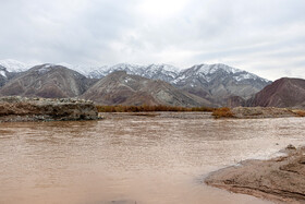 پر آبی رودخانه قزل اوزن طی بارش های اخیر در شمال غرب کشور