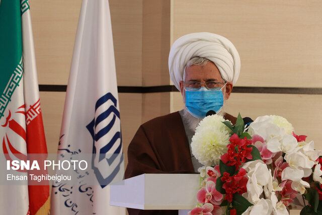 لزوم انتخاب معلمان بر اساس تخصص و کاردانی