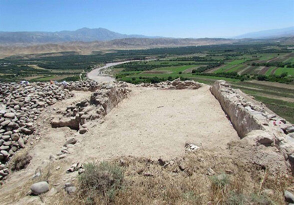 دیوار تاریخی قلعه سانسیز طارم مرمت می‌شود