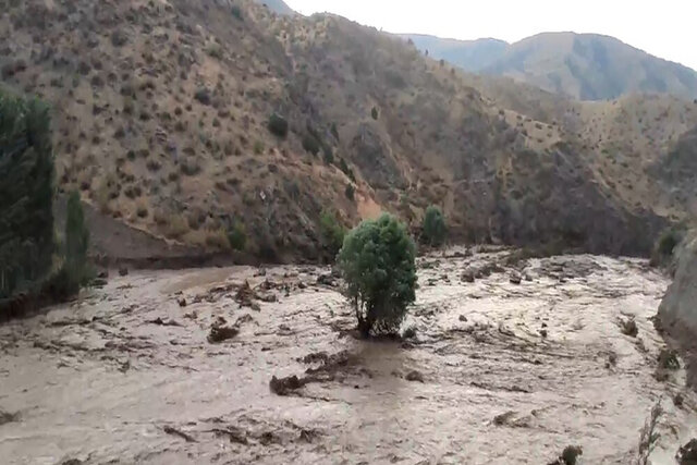 بروز سیلاب در روستای علم‌کندی ماه‌نشان خسارت چندانی نداشت