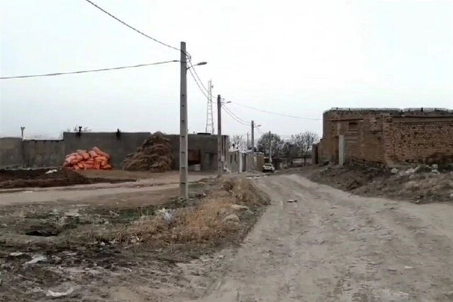 گاوازنگی‌ها نزدیک شهر، دور از امکانات