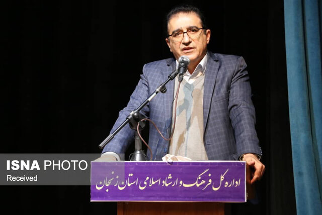 تئاتر در ایران زنده است