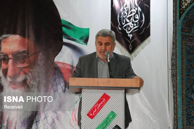 روشنگری راه غلبه بر فتنه‌ها است