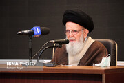 آیت‌الله موسوی زنجانی: شهدا به حقیقت وجود پی بردند و هستی خود را نثار کردند