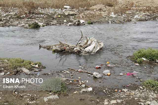 زبالههای رها شده؛ زنجانرود را دریابید