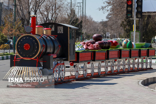 زنجان مزین به المان‌های نوروزی