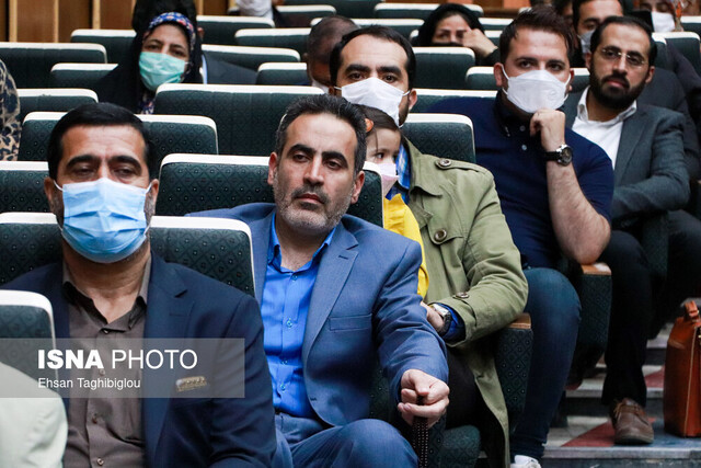 در کنار جهاد تبیین، جهاد روایت هم اتفاق بیفتد