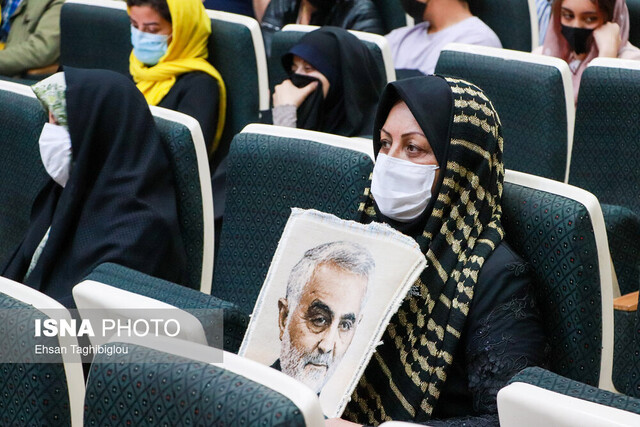 در کنار جهاد تبیین، جهاد روایت هم اتفاق بیفتد