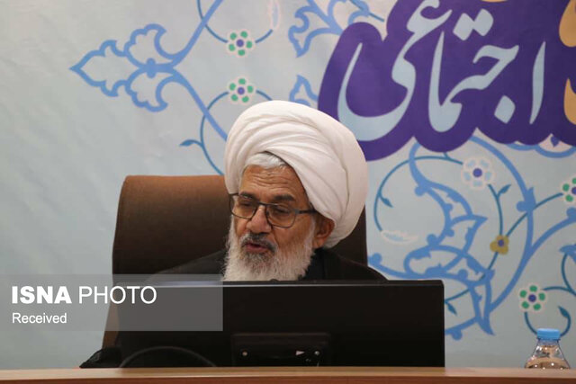 اقدامات انجام شده جوابگوی رشادتهای شهیدان و خانوادههای آنان نیست اقدامات انجام شده جوابگوی رشادتهای شهیدان و خانوادههای آنان نیست