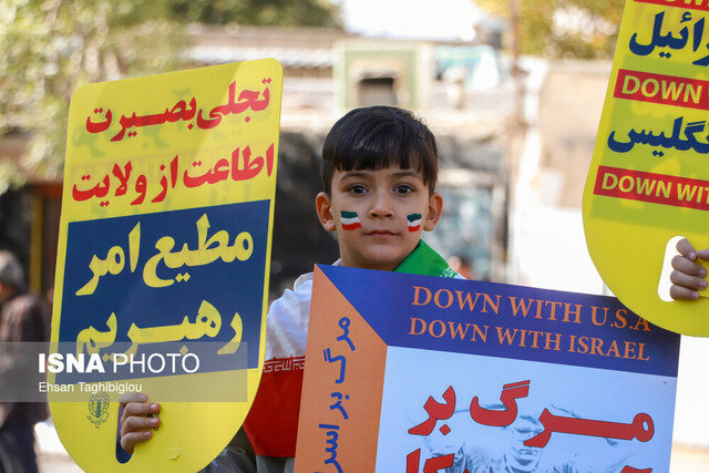 برگزاری باشکوه راهپیمایی ۱۳ آبان در زنجان