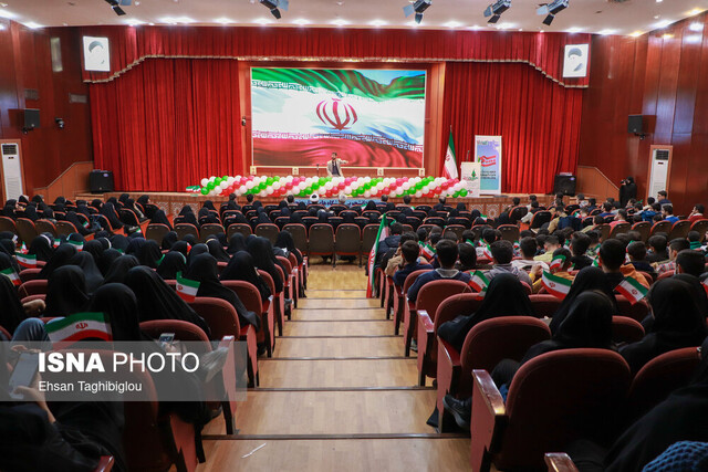 گردهمایی بزرگ دانشجویان بسیجی استان زنجان