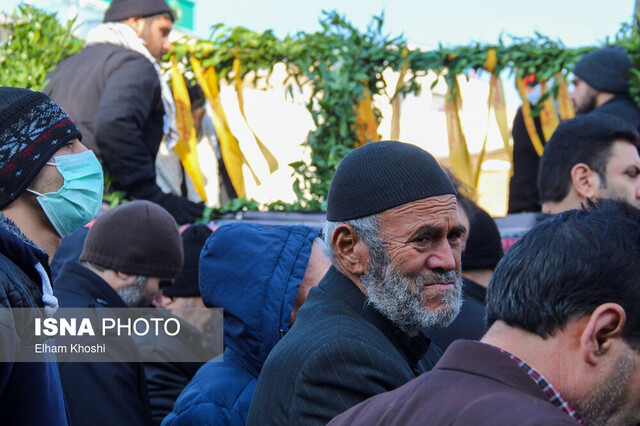 تشییع پیکر پاک شهدای گمنام دفاع‌مقدس در زنجان