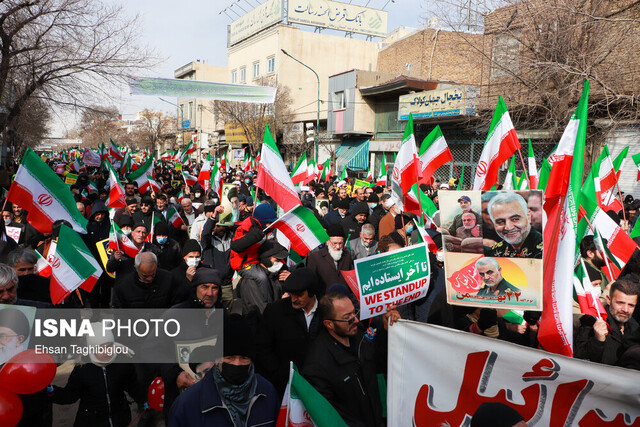 ایران قوی، نتیجه انقلاب اسلامی و ایستادگی مردم