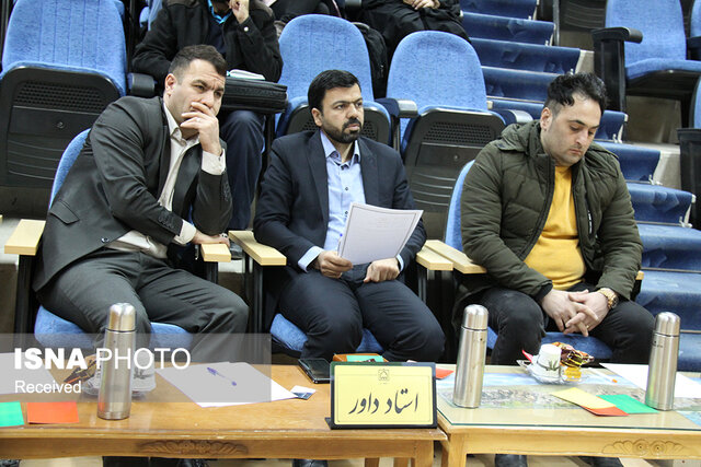 سومین دوره مسابقات ملی کتاب سه دقیقهای زنجان در ایستگاه پایانی